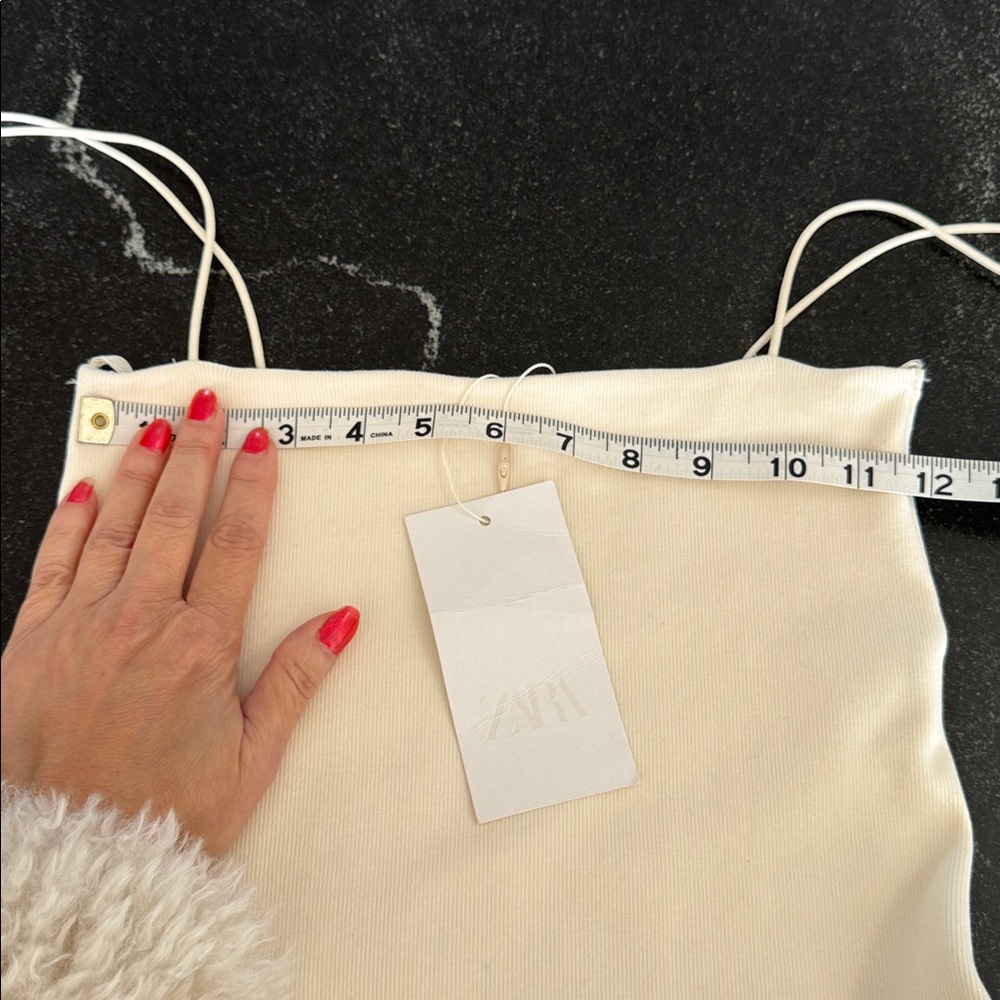 Zara Cream Layered Dress
Stretchy fabric for top
Pleated at bottom - Picture 7 of 7